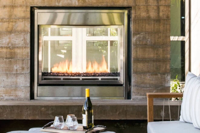 Montigo Divine Outdoor HL38SVO in an open outdoor living space